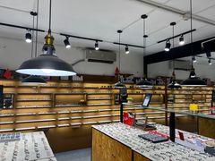 -罗伯特眼镜·蔡司官方授权(罗湖国贸店)