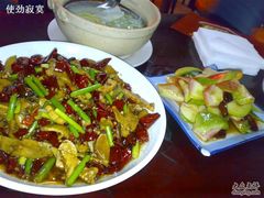 麻辣板筋+丸子汤+萝卜皮-通乐簋街小龙虾(老店)