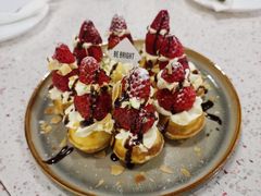 草莓忌廉华夫饼-BE BRIGHT KITCHEN(正佳广场店)