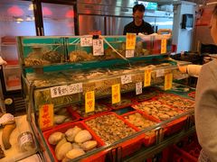 -鲜入围煮花胶鸡海鲜火锅