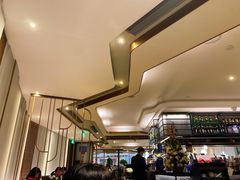 -港丽餐厅(高德置地店)