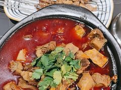 -许哥东北烧烤·铁丳烤串·宫后夹肉(繁花中心店)