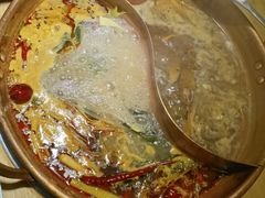 -洱火云南酸菜牛肉火锅(石景山当代商城店)