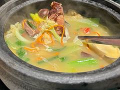 迪庆黑陶土锅子-中8楼风尚云南菜(颐堤港店)