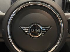 -上海普陀宝诚MINI4S店(红柳路店)