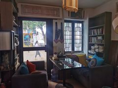 -邊城書店