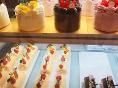 -花花卷卷·鲜食蛋糕(静安久光百货店)