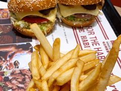 -The Habit Burger Grill 哈比特汉堡(爱琴海店)