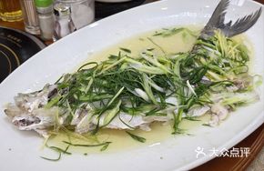 Steamed Harmony Fish with Oil and Salt Water