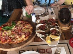 肉食者披萨-Bamboo Bar & Grill Restaurant