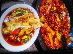 -大鱼山房鱼头火锅(老字号品质店)