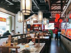 -川流不息·地道川菜·小龙虾(新松江路店)