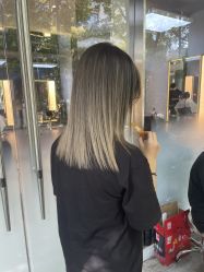 -苑苑发型设计