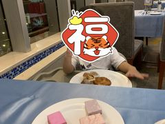 -黄金海景大酒店-旋转餐厅