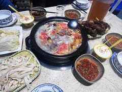 -九寨特色牦牛肉汤锅 羊肉汤锅