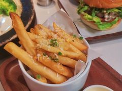 -阿妮叶李(光谷世界城店)