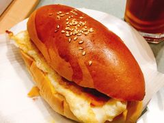 招牌咸牛肉芝士猪仔包-华嫂冰室(尖沙咀店)