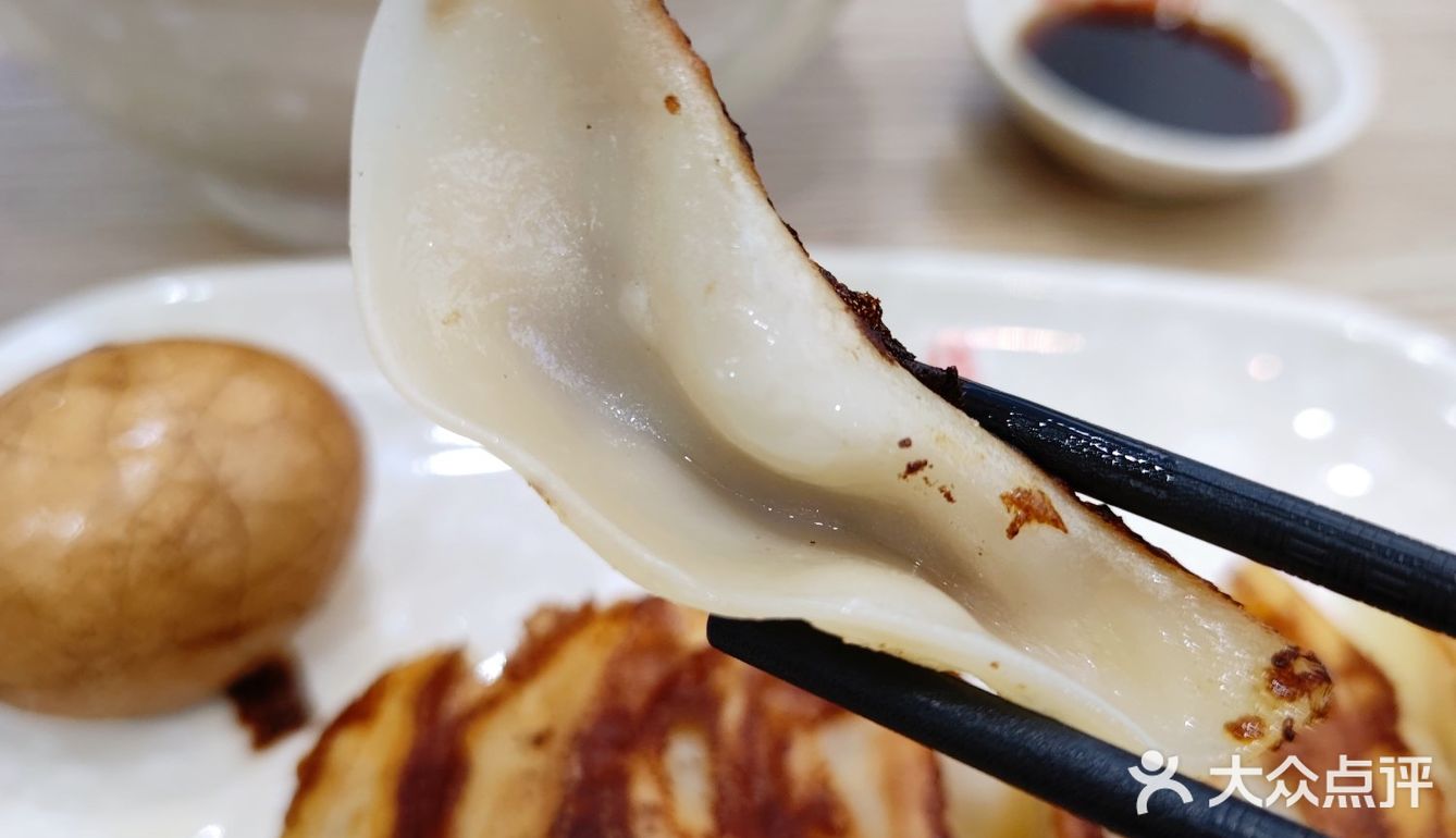 锅贴单人餐，像是吃个了早餐。