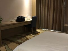 -兴芮温泉度假区