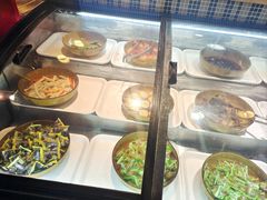 -尚品海鲜肥牛自助火锅(湖明店)