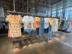 -URBAN REVIVO(深圳华润万象天地店)