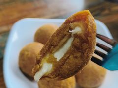 -BHC炸鸡(明洞总店)
