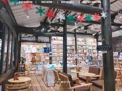 -猫的天空之城概念书店(杭州南宋御街店)