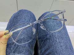 -罗伯特眼镜·蔡司官方授权(罗湖国贸店)