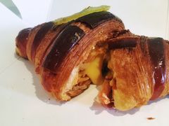 杨枝甘露可颂-Top Impression Bakery Wolli Creek