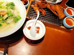 干炸带鱼-老头儿真传-老头儿油爆虾·1987杭州烟火味(湖滨银泰in77D区店)