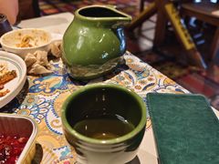 -云海肴·汽锅鸡·云南菜(天山百盛优客店)