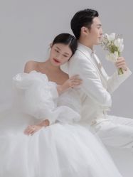 -雨墨婚纱摄影工作室