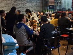 大堂-巴四老城区炭火蛙锅(张江店)