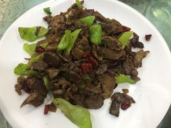 尖椒护心肢-老乡铁锅炖饭店