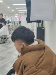 -米娜护肤造型