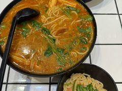 -肥汁米蘭香港米线(长宁来福士店)