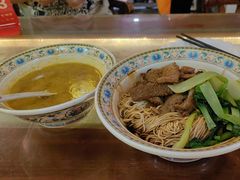 -金杨拉面王小吃面馆·牛三宝面·红烧牛肉粉