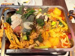 -后街佬·炭火鲜鱼杂(南城店)