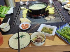 -有一锅·野生菌黑山羊腊排骨火锅(古城北门店)
