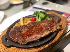 -香港新发烧腊茶餐厅(万象店)