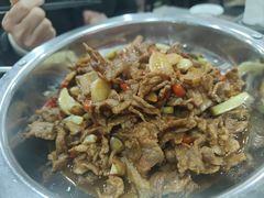 -湖南人家湘菜馆(镇江路店)