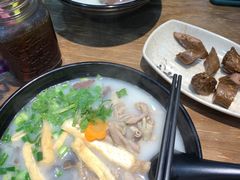 -鸭小妹鸭血粉丝(老门东店)