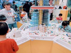 -乐高品牌旗舰店(人民广场店)