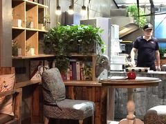 大堂-HIGH FIVE哈福手工汉堡(桂林路店)