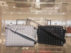 -枫叶小镇奥特莱斯