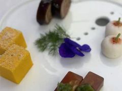 -品海楼·大连海胆锅贴馆(东港店)