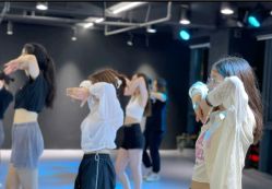 -STAR舞蹈工作室