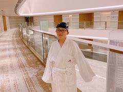 -上海滴水湖皇冠假日酒店