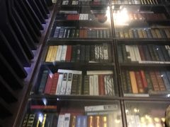 -钟书阁(松江泰晤士小镇店)