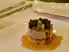 法式鹅肝酱酸樱桃和糖衣开心果-Jean Georges